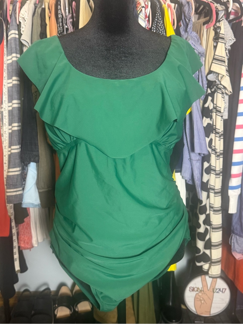 Emerald Green Ruffle One-Piece Swimsuit Size 2X